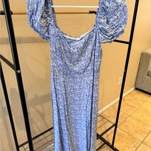 Francesca's Collections Blue Floral Long Sleeve Dress